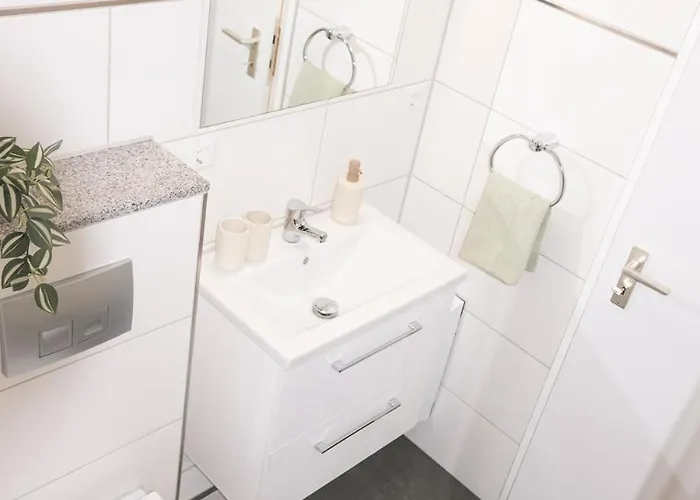 Holideis - Sonnen-balkon - Neu Renoviert * Bonn